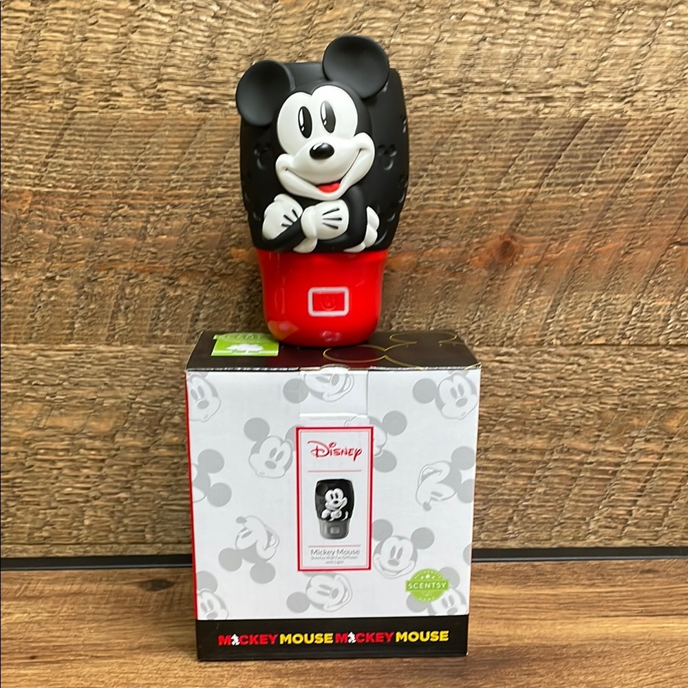 Scentsy Disney Mickey Mouse Wall Fan Diffuser with Light - Black & Red NWT